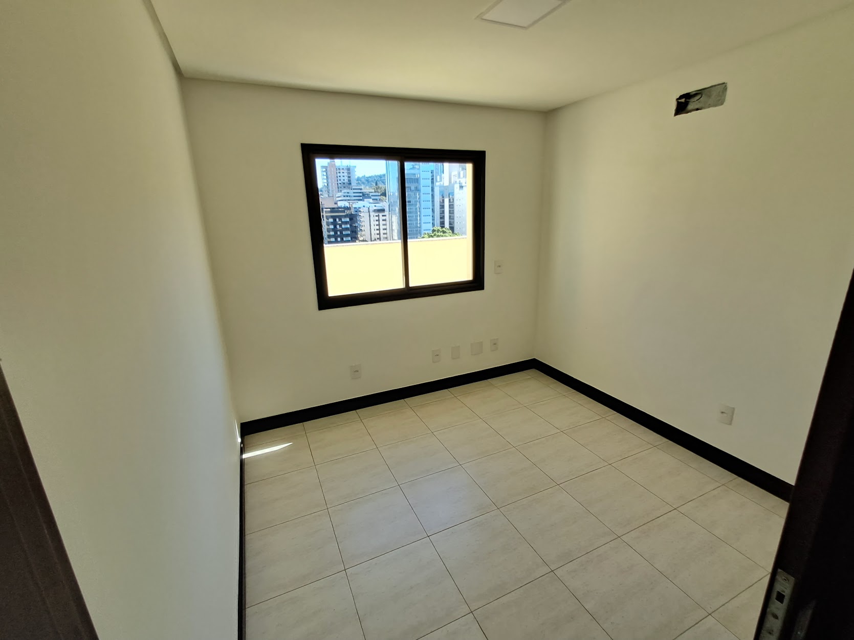 Imagem Apartamento com 3 Quartos à Venda, 487 m²em Centro - Criciúma Imagem Apartamento com 3 Quartos à Venda, 487 m²em Centro - Criciúma