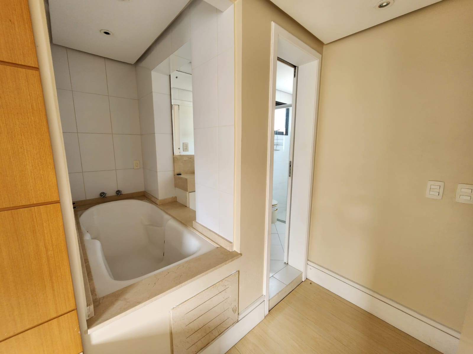 Imagem Apartamento com 3 Quartos à Venda, 88 m²em Trindade - Florianópolis Imagem Apartamento com 3 Quartos à Venda, 88 m²em Trindade - Florianópolis