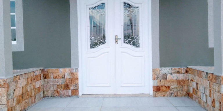 Imagem Casa com 1 Quarto à Venda, 250 m² em Centro - Santa Isabel Imagem Casa com 1 Quarto à Venda, 250 m² em Centro - Santa Isabel