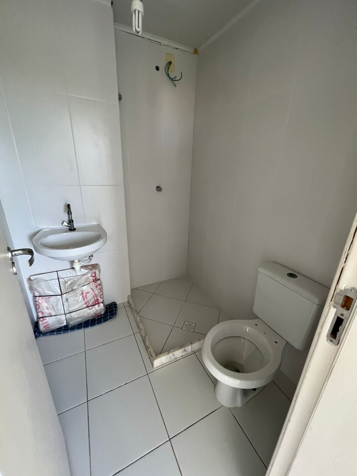 Imagem Apartamento com 2 Quartos à Venda, 52 m²em Boa União (Abrantes) - Camaçari