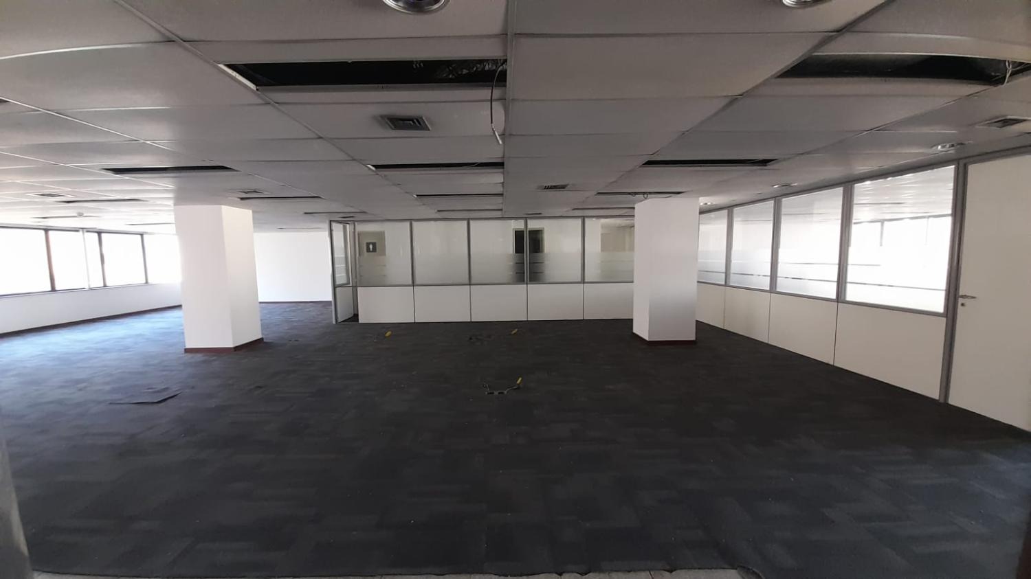 Imagem Imóvel Comercial à Venda ou Locação, 1 m²em Centro - Campinas Imagem Imóvel Comercial à Venda ou Locação, 1 m²em Centro - Campinas