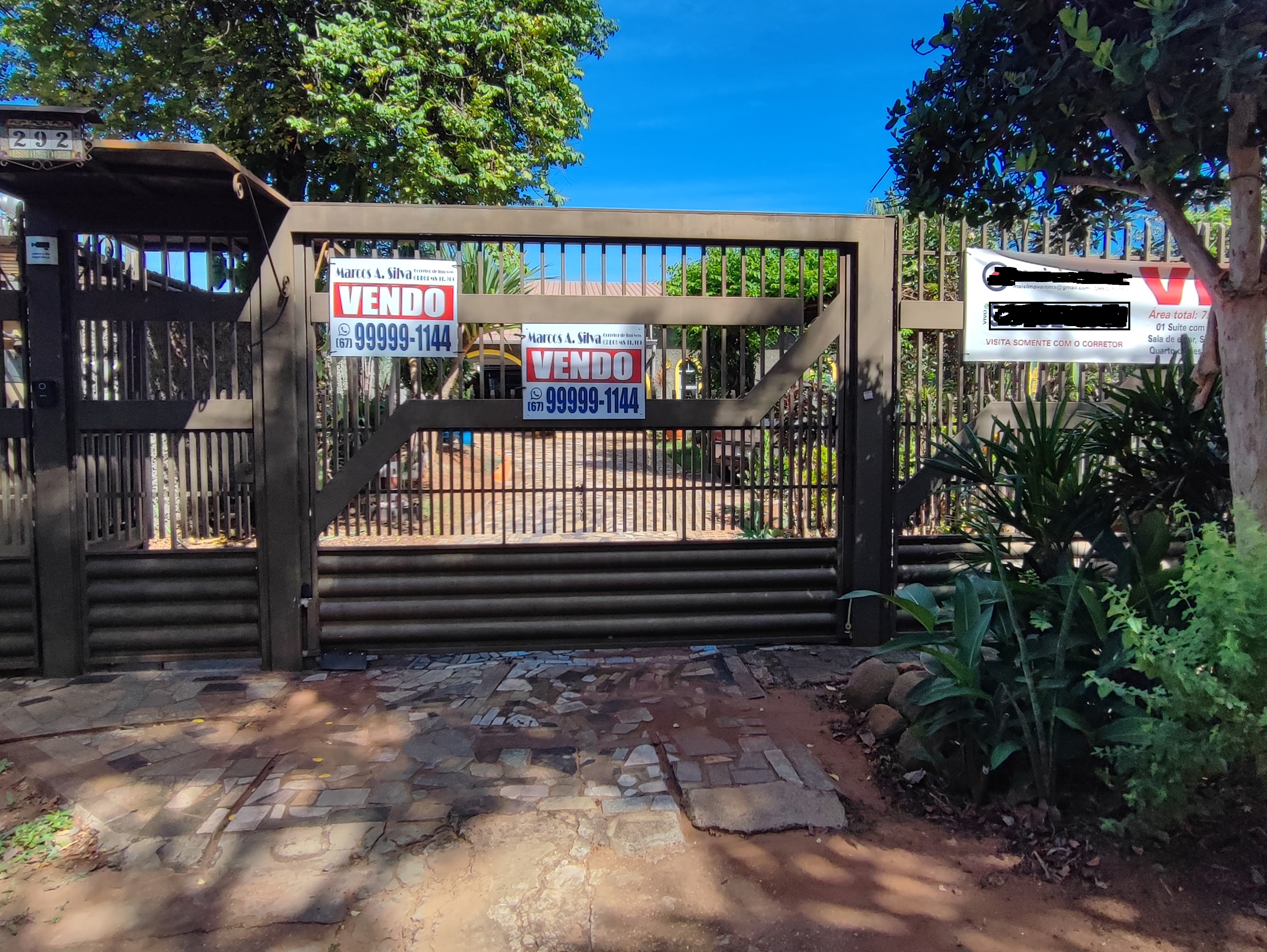 Casa com 2 Quartos à Venda, 222 m² em Vila Taveirópolis - Campo Grande