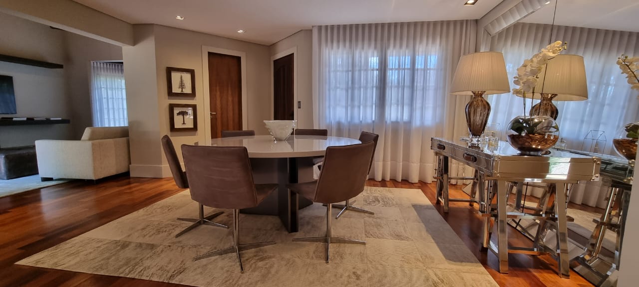 Imagem Casa com 3 Quartos à Venda, 258 m² em Butiatuvinha - Curitiba Imagem Casa com 3 Quartos à Venda, 258 m² em Butiatuvinha - Curitiba