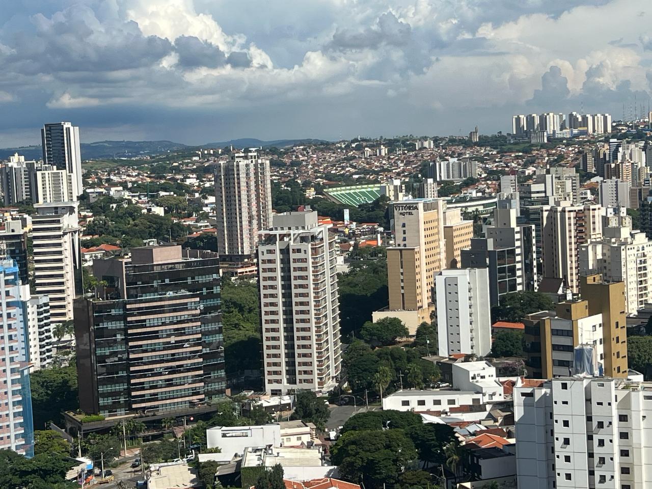 Imagem Apartamento com 3 Quartos à Venda, 256 m²em Cambuí - Campinas