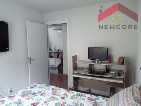 Imagem Apartamento com 2 Quartos à Venda, 42 m² em Três Vendas - Pelotas