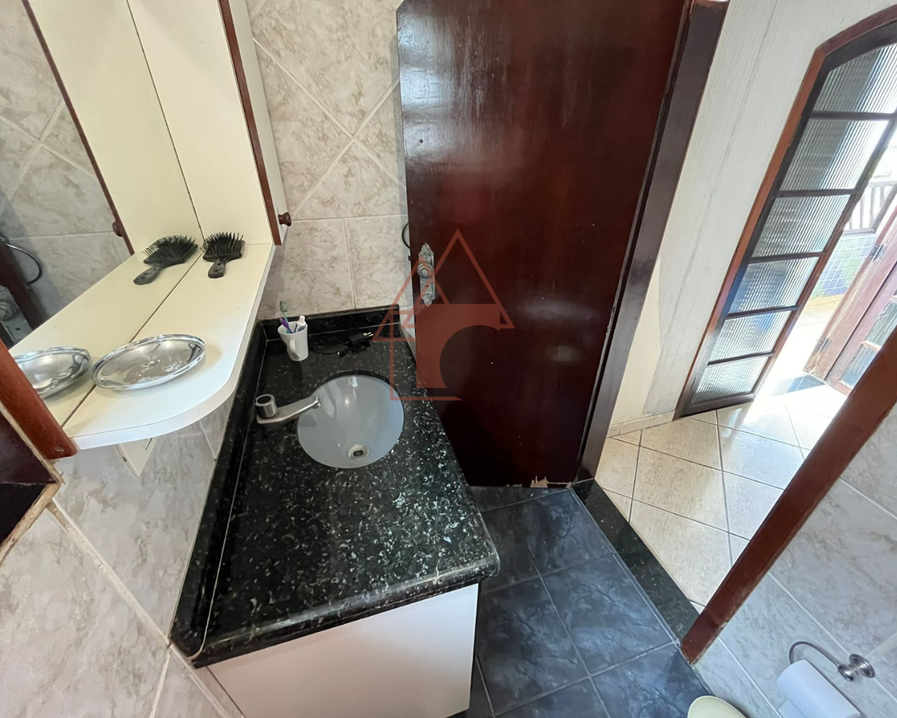 Imagem Sobrado com 4 Quartos à Venda, 162 m² em Vila Ponte Nova - Cubatão