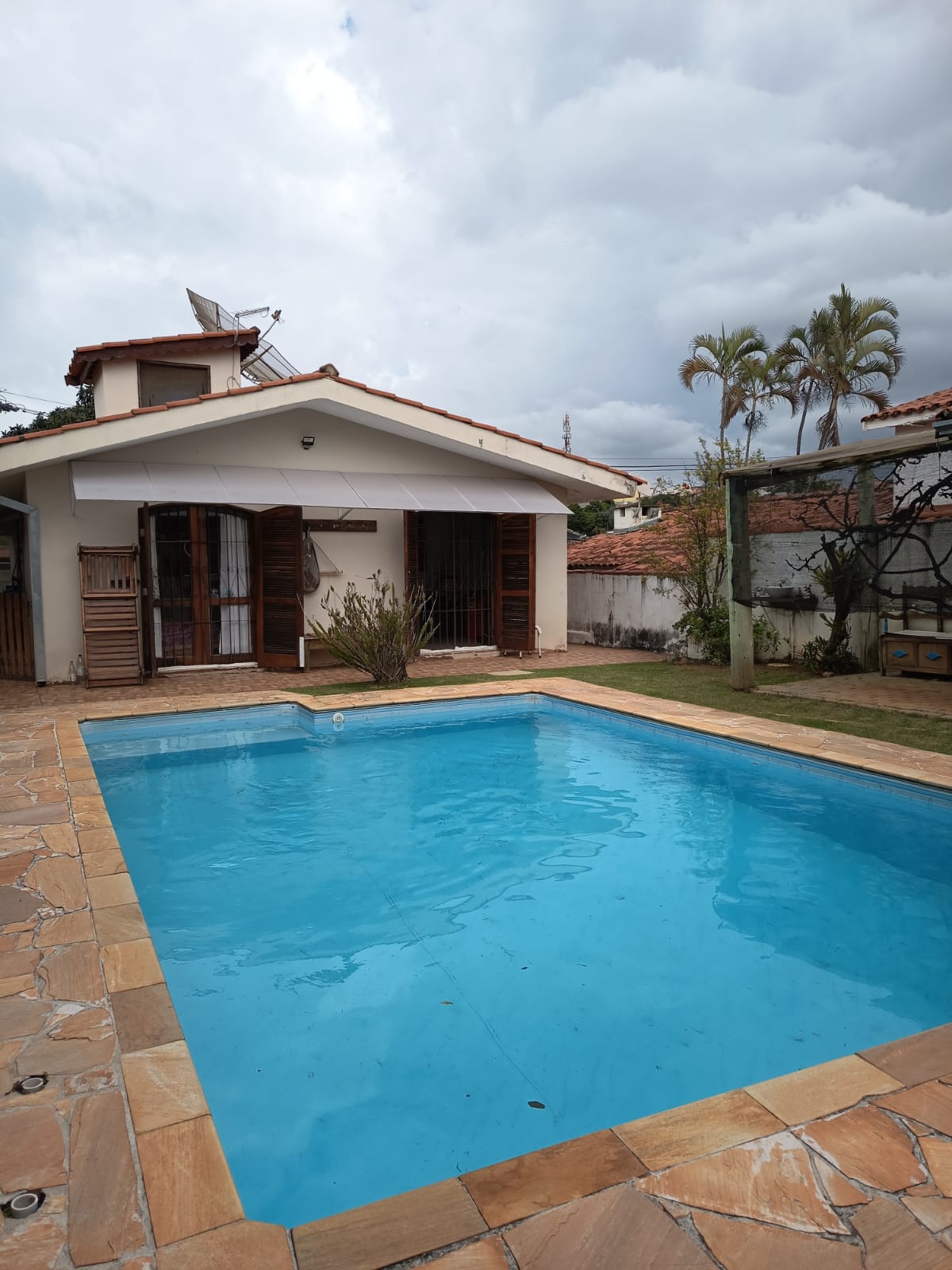 Imagem Casa com 3 Quartos à Venda, 144 m² em Vila Petrópolis - Atibaia Imagem Casa com 3 Quartos à Venda, 144 m² em Vila Petrópolis - Atibaia