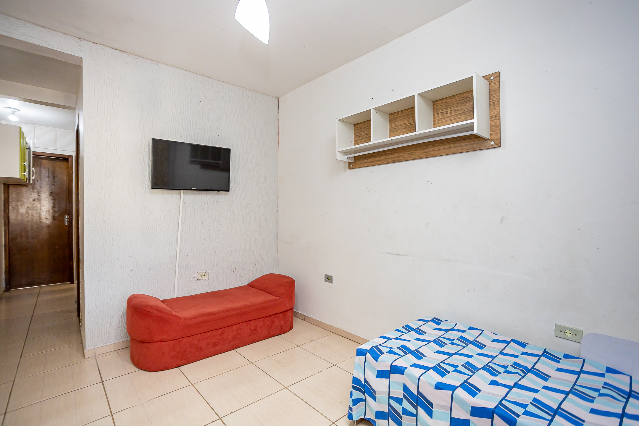 Imagem Casa com 6 Quartos à Venda, 165 m² em Alto Boqueirão - Curitiba Imagem Casa com 6 Quartos à Venda, 165 m² em Alto Boqueirão - Curitiba