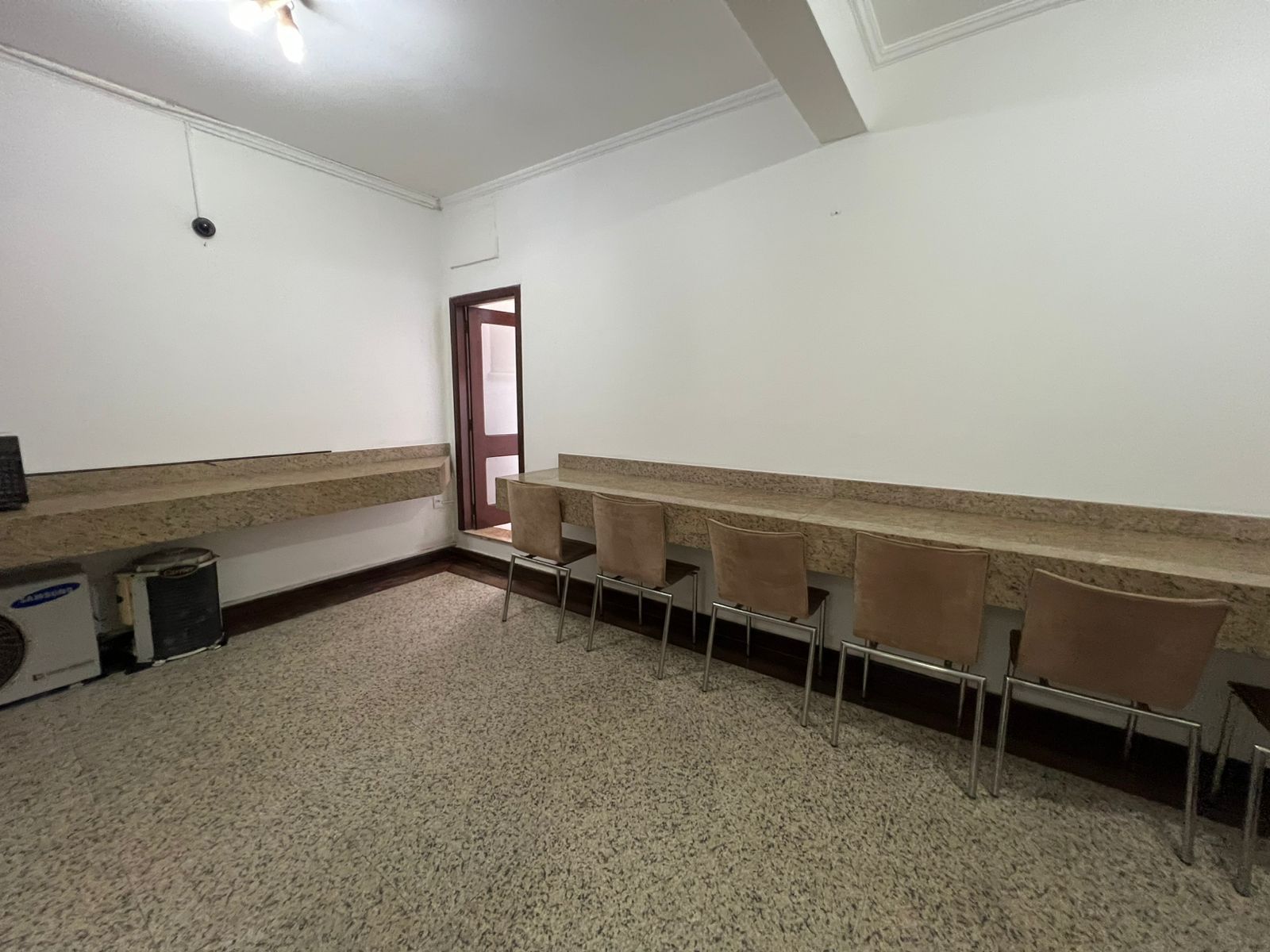 Imagem Casa com 4 Quartos para Alugar, 1 m² em Umarizal - Belém Imagem Casa com 4 Quartos para Alugar, 1 m² em Umarizal - Belém