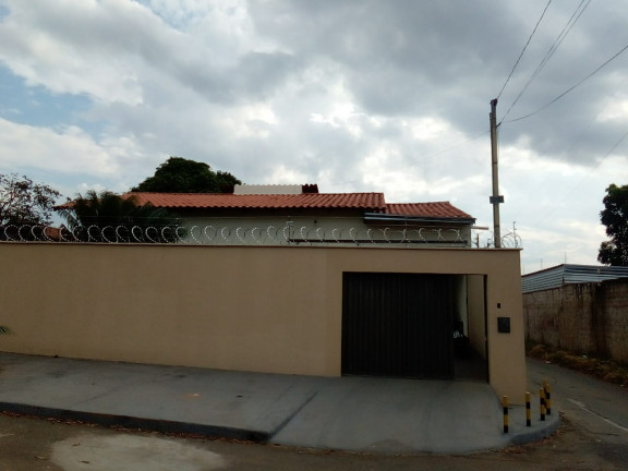 Casa com 3 Quartos à Venda, 170 m² em Setor Faiçalville - Goiânia