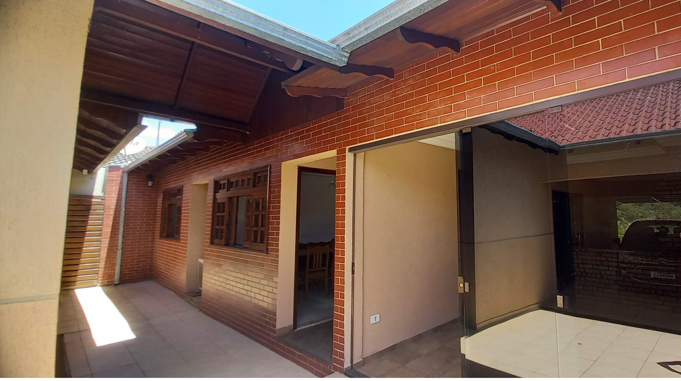 Imagem Casa com 4 Quartos à Venda, 150 m² em Aviação - São José dos Pinhais Imagem Casa com 4 Quartos à Venda, 150 m² em Aviação - São José dos Pinhais