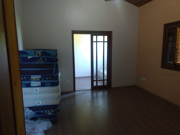 Imagem Chácara com 8 Quartos à Venda ou Locação, 726 m²em Rio Acima - Mairiporã Imagem Chácara com 8 Quartos à Venda ou Locação, 726 m²em Rio Acima - Mairiporã