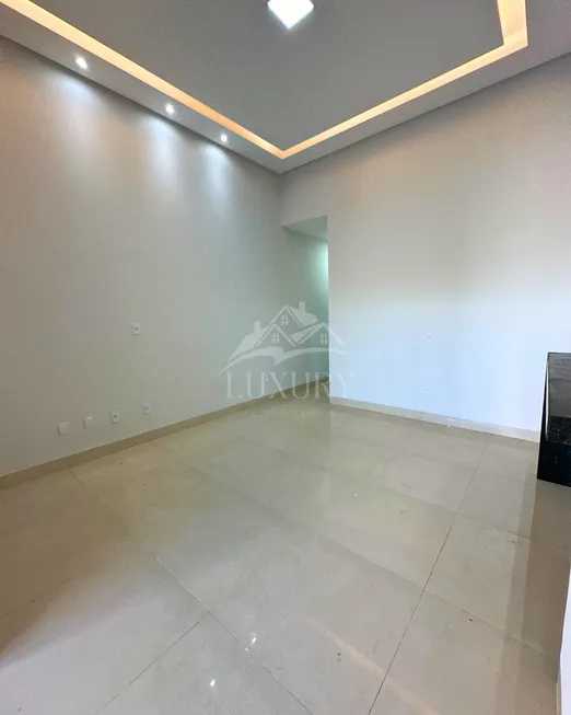 Imagem Casa com 3 Quartos à Venda, 110 m²em Residencial laranjeiras - Senador Canedo