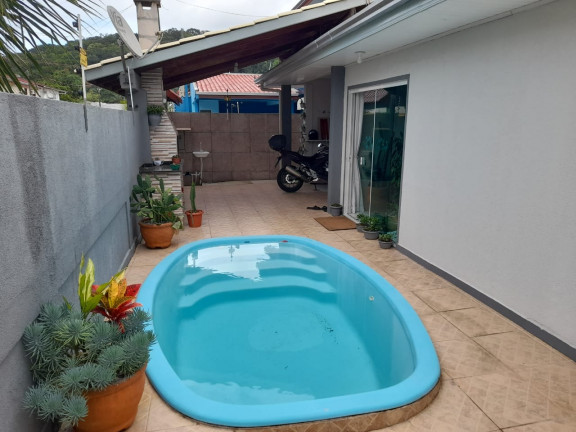 Imagem Casa com 3 Quartos à Venda, 140 m² em Bom Retiro - Matinhos