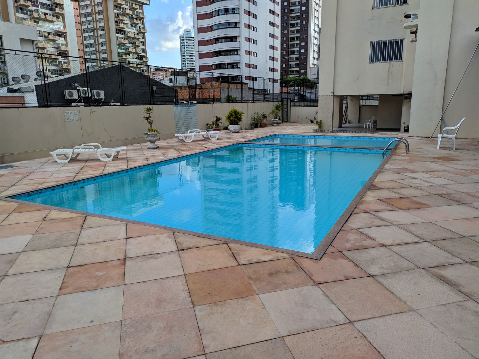 Imagem Apartamento com 4 Quartos para Alugar, 200 m²em Jurunas - Belém Imagem Apartamento com 4 Quartos para Alugar, 200 m²em Jurunas - Belém