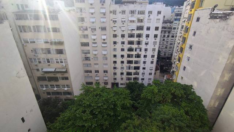 Imagem Apartamento com 1 Quarto à Venda, 65 m² em Copacabana - Rio de Janeiro Imagem Apartamento com 1 Quarto à Venda, 65 m² em Copacabana - Rio de Janeiro