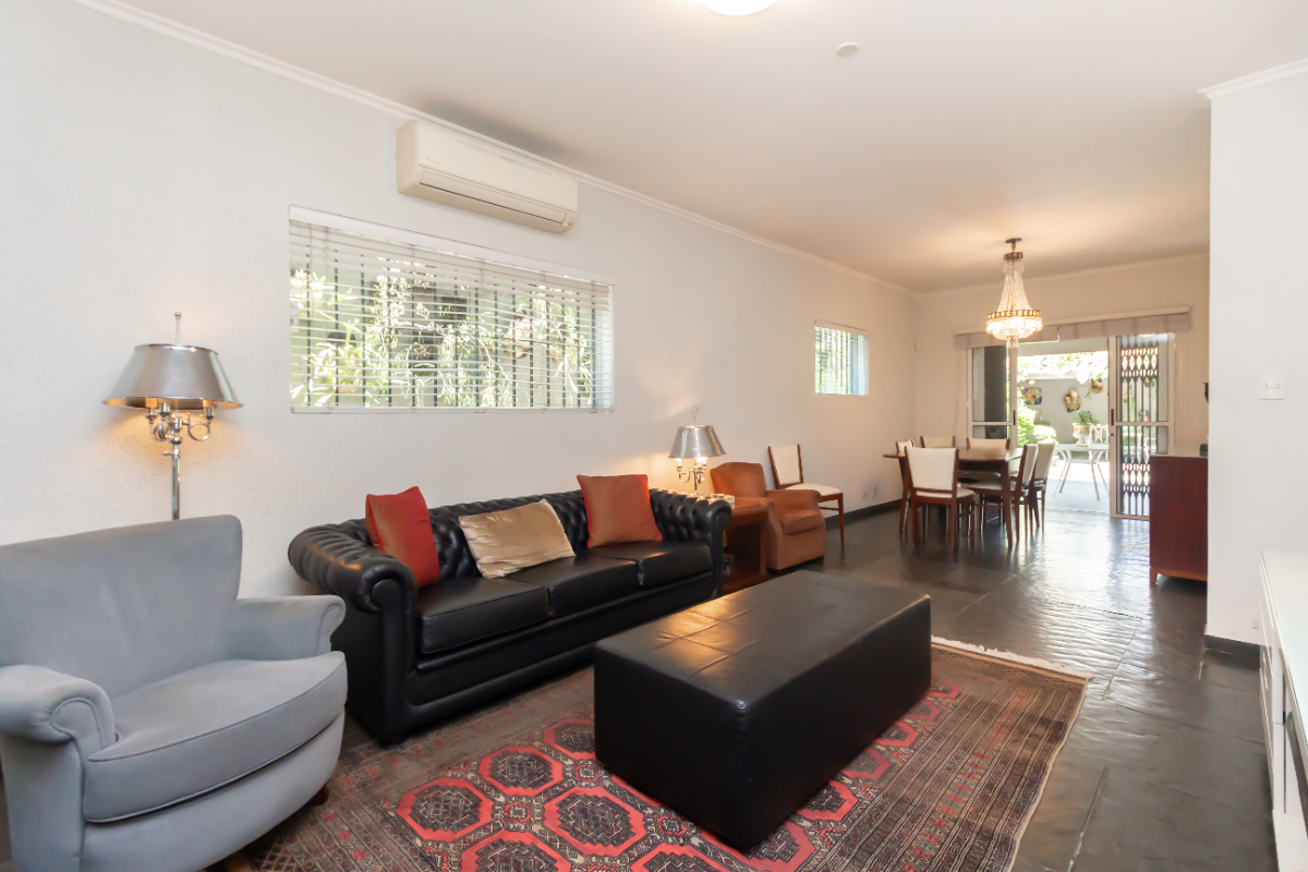 Imagem Casa com 4 Quartos à Venda, 300 m² em Jardim Paulistano - São Paulo Imagem Casa com 4 Quartos à Venda, 300 m² em Jardim Paulistano - São Paulo