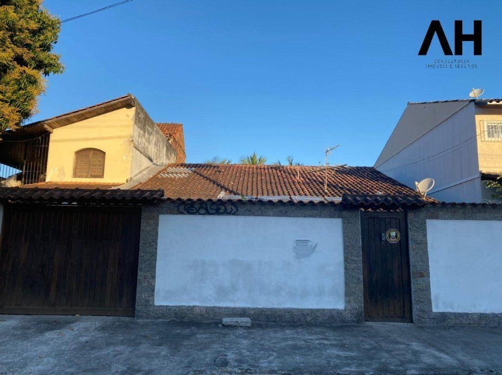 Casa com 3 Quartos à Venda, 360 m²em Piratininga - Niterói