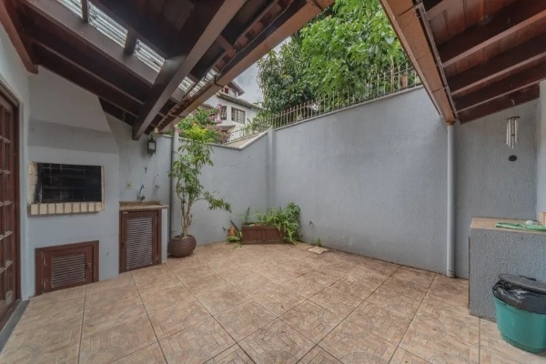 Imagem Casa com 3 Quartos à Venda, 151 m² em Jardim Isabel - Porto Alegre
