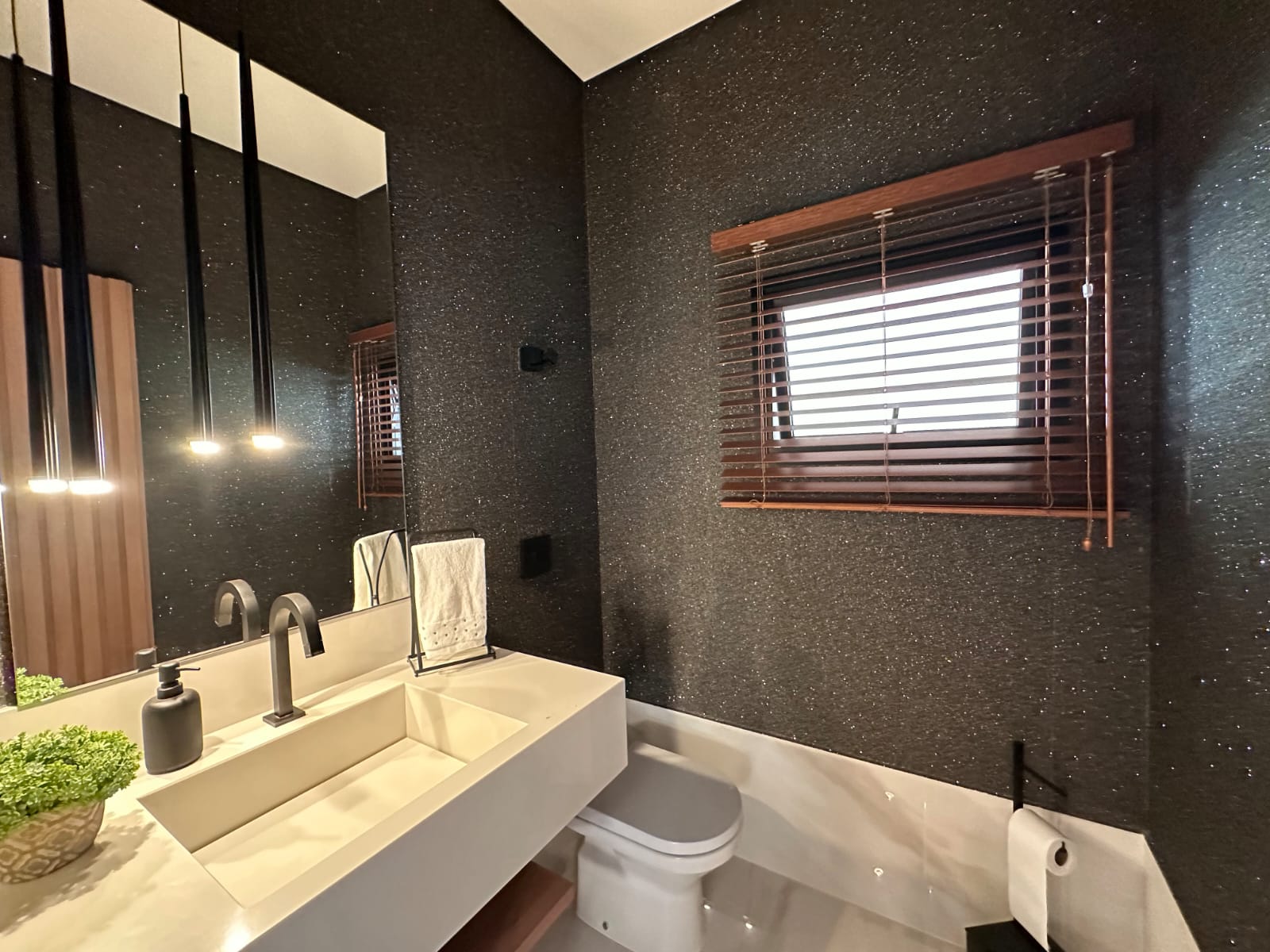 Imagem Casa de Condomínio com 4 Quartos à Venda, 350 m²em Condomínio Reserva da Serra - Jundiaí