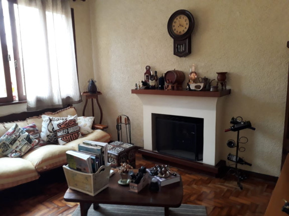 Imagem Casa de Condomínio com 3 Quartos à Venda, 145 m² em Alto - Teresópolis
