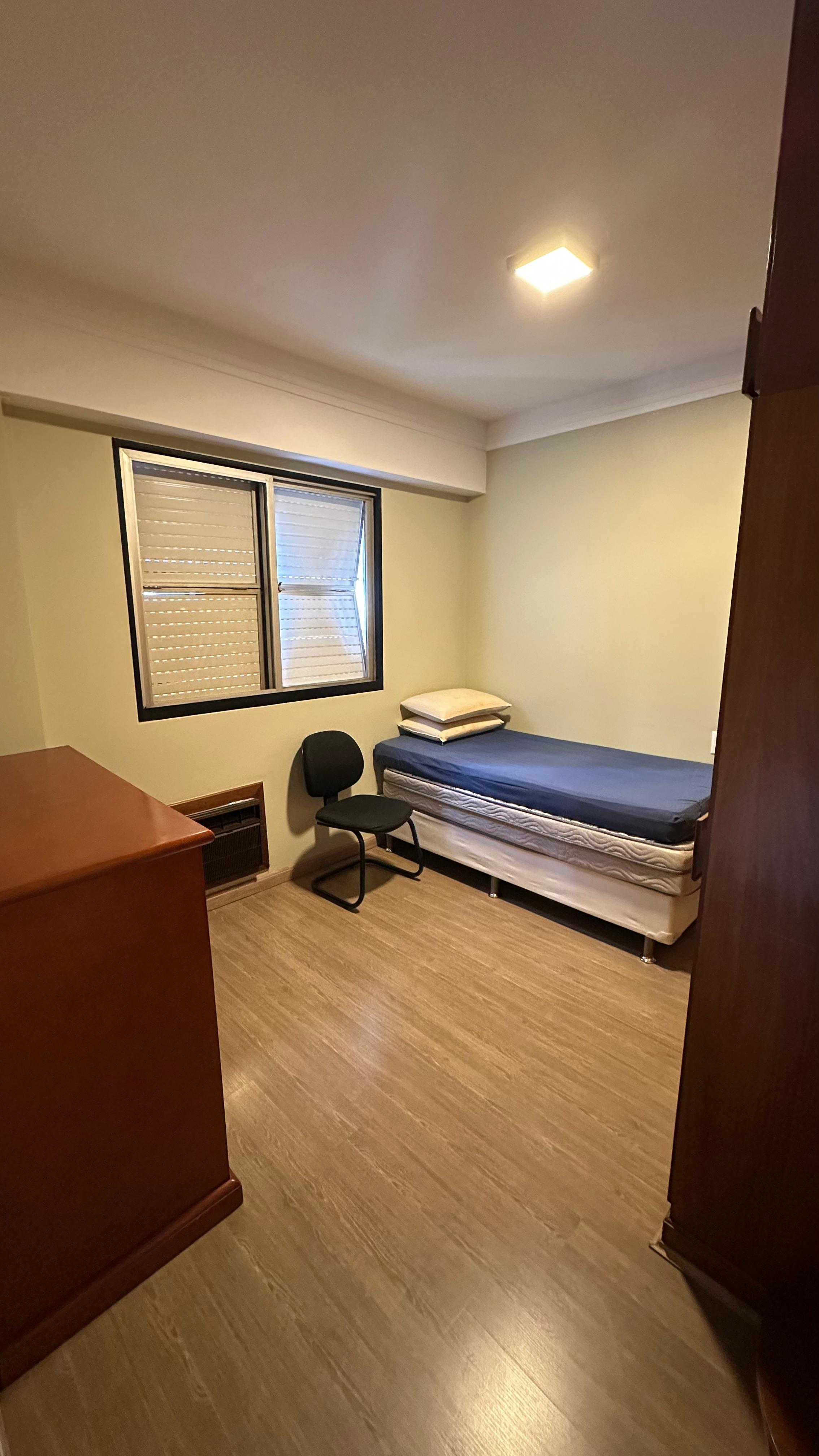 Imagem Apartamento com 3 Quartos à Venda, 131 m²em Centro - Londrina
