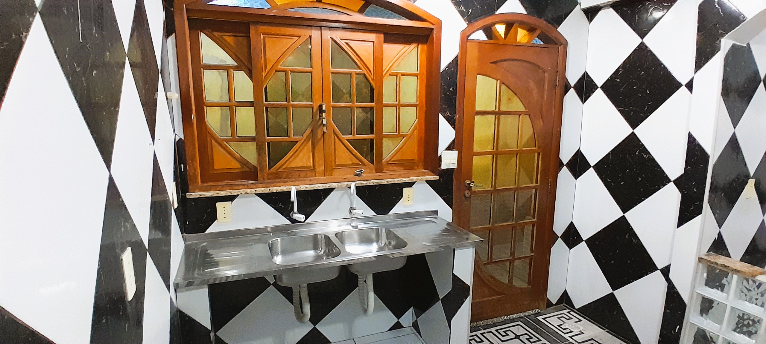 Imagem Casa com 4 Quartos à Venda, 169 m² em Bangu - Rio de Janeiro