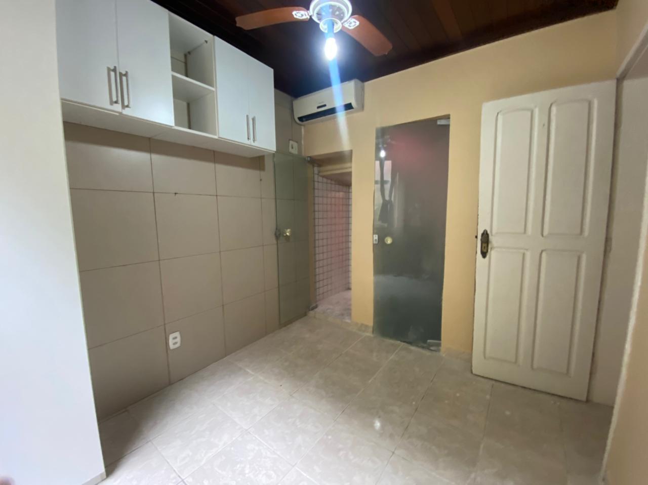 Imagem Casa com 5 Quartos à Venda, 238 m²em Cidade Velha - Belém Imagem Casa com 5 Quartos à Venda, 238 m²em Cidade Velha - Belém