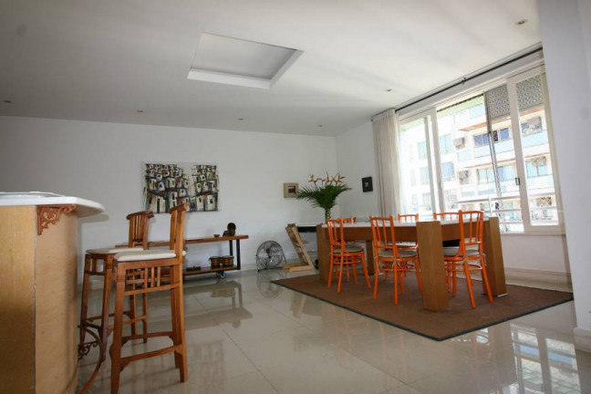 Imagem Cobertura com 5 Quartos à Venda, 350 m² em Copacabana - Rio de Janeiro Imagem Cobertura com 5 Quartos à Venda, 350 m² em Copacabana - Rio de Janeiro