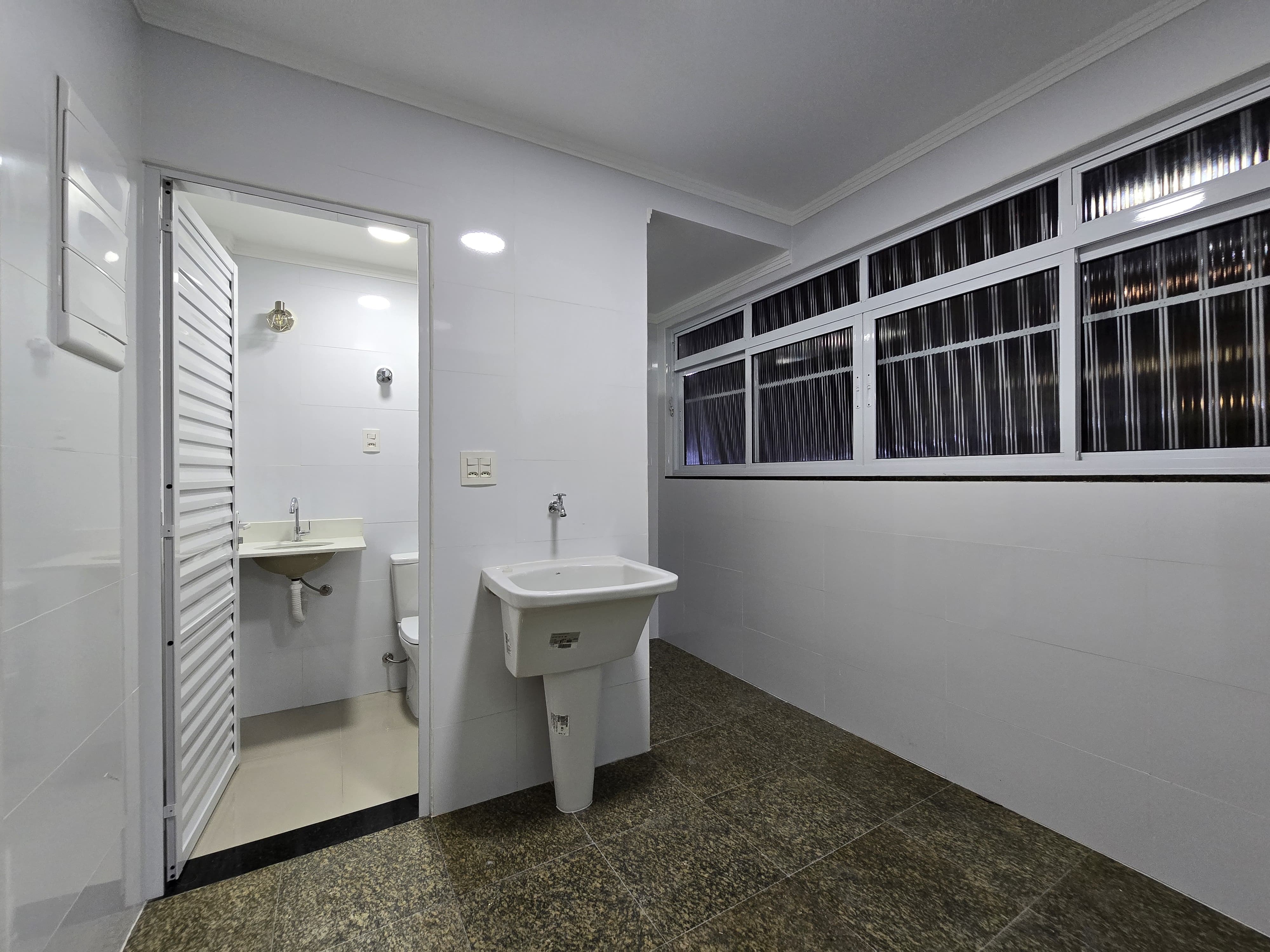Imagem Apartamento com 3 Quartos à Venda, 102 m²em Campo Grande - Santos