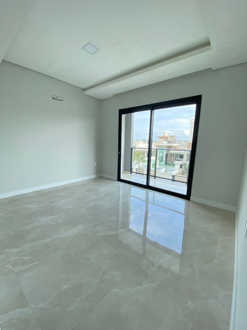 Imagem Sobrado com 3 Quartos à Venda, 90 m²em Areias - Tijucas Imagem Sobrado com 3 Quartos à Venda, 90 m²em Areias - Tijucas