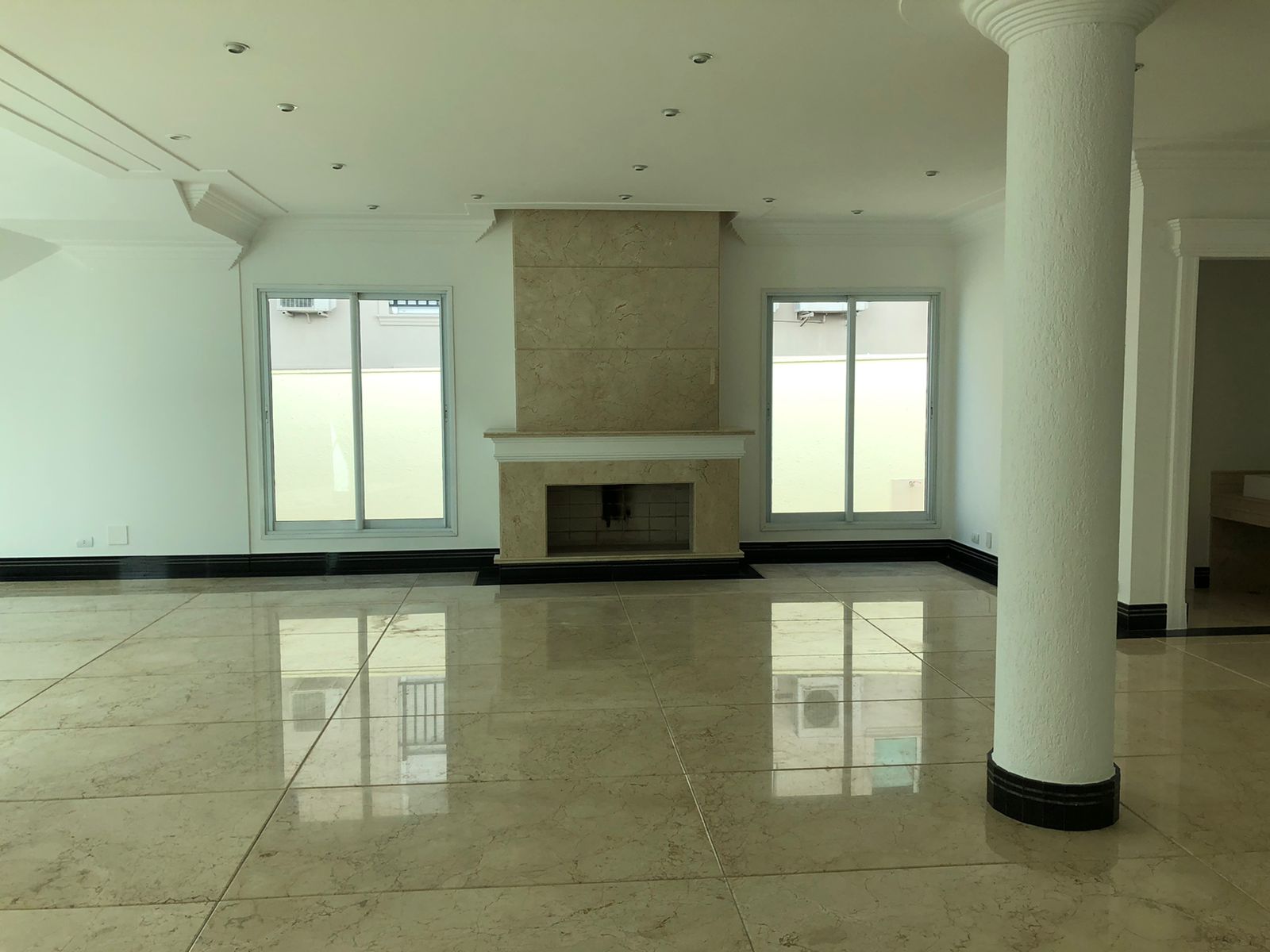Imagem Casa de Condomínio com 5 Quartos à Venda ou Locação, 662 m²em Tamboré - Santana de Parnaíba Imagem Casa de Condomínio com 5 Quartos à Venda ou Locação, 662 m²em Tamboré - Santana de Parnaíba