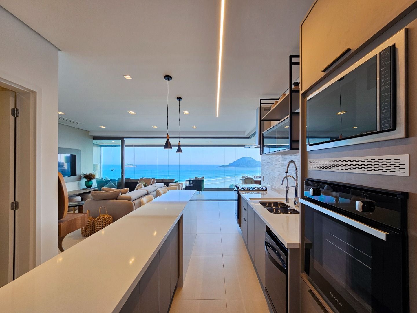 Imagem Apartamento com 4 Quartos à Venda, 202 m² em Riviera - Bertioga Imagem Apartamento com 4 Quartos à Venda, 202 m² em Riviera - Bertioga