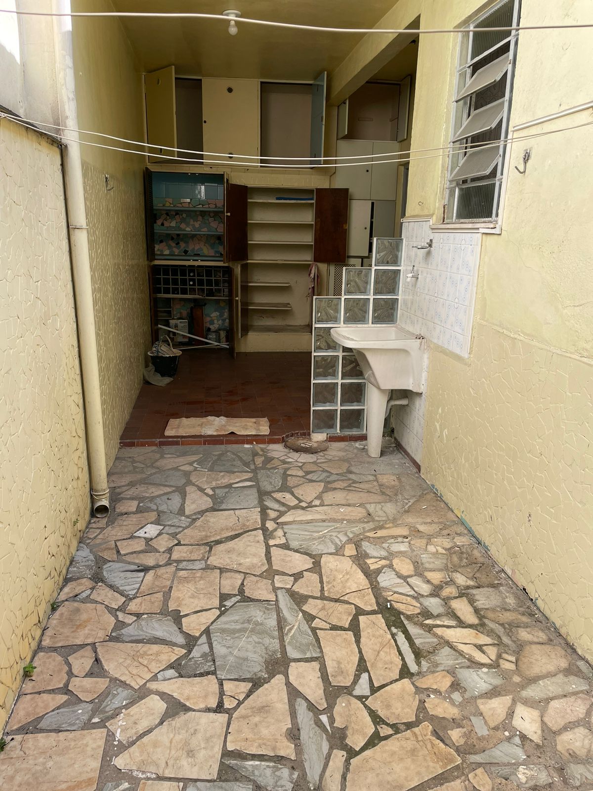 Imagem Casa de Vila com 2 Quartos à Venda, 72 m²em Inhaúma - Rio de Janeiro