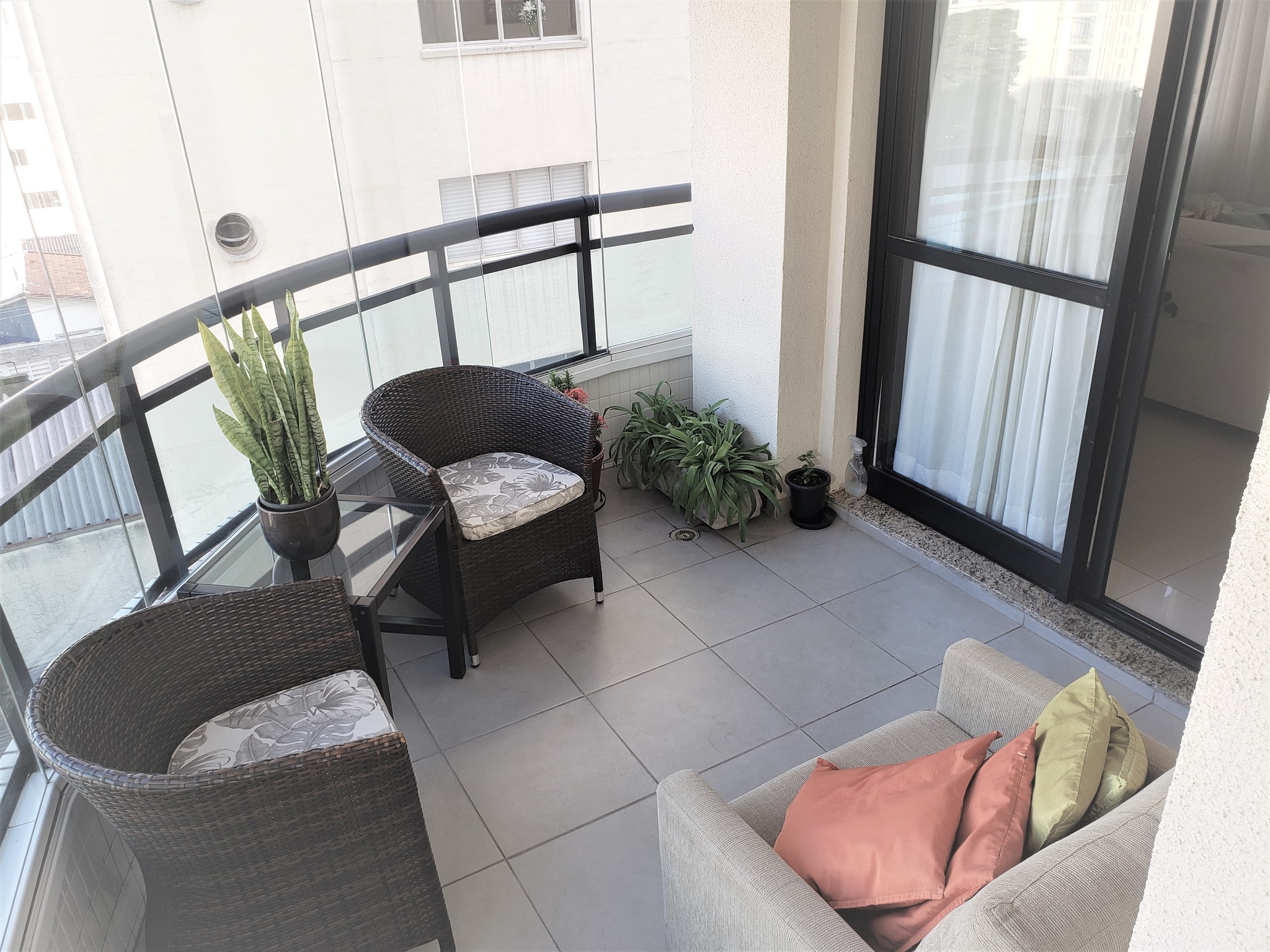 Foto do imóvel Apartamento com 3 Quartos à Venda, 103 m²em Moema - São Paulo