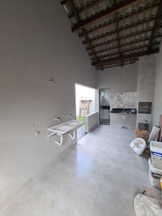 Imagem Casa com 3 Quartos à Venda,  em Residencial Santa Fé I - Goiânia