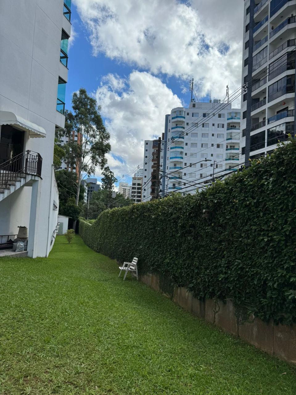 Imagem Apartamento com 3 Quartos à Venda ou Locação, 247 m² em Vila Suzana - São Paulo