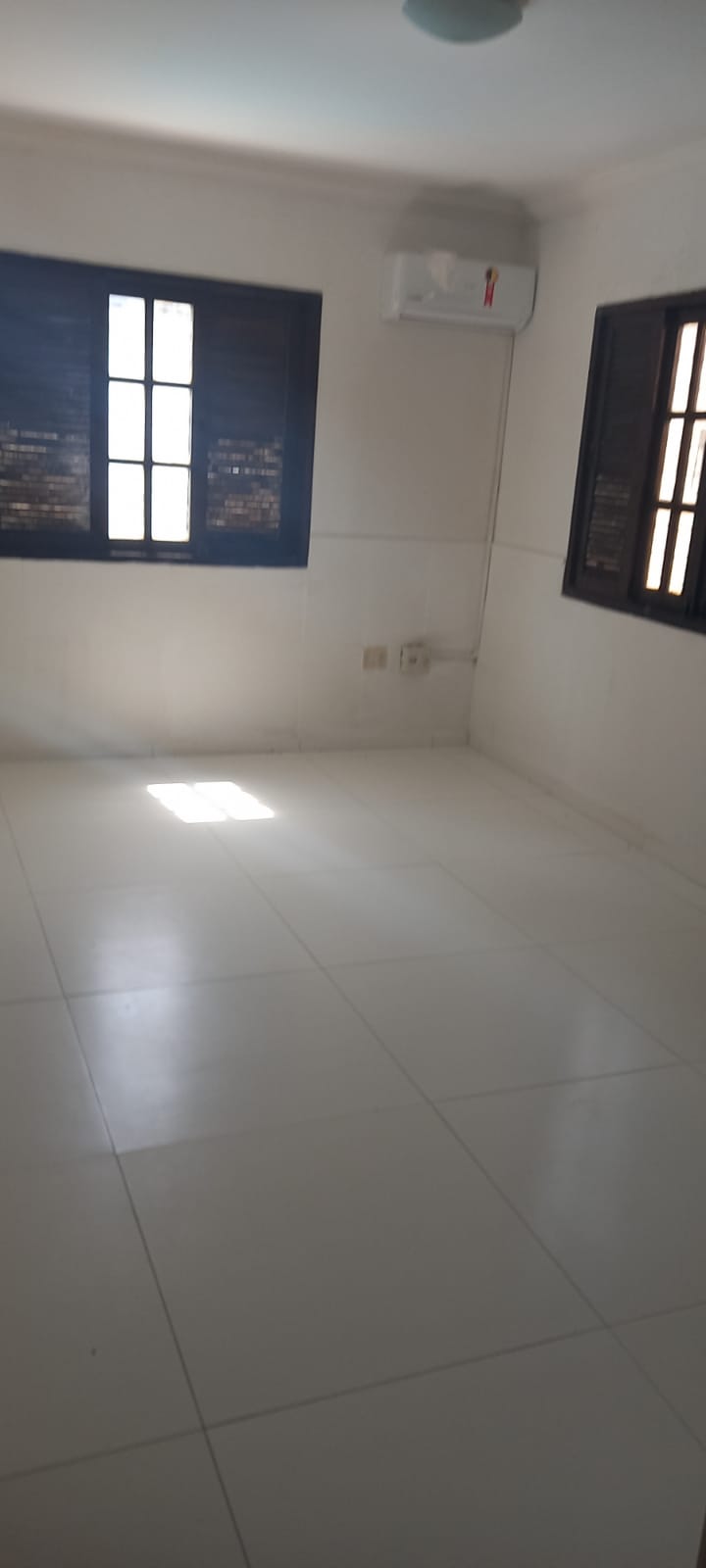 Imagem Casa com 6 Quartos à Venda, 289 m²em Piedade - Jaboatão dos Guararapes Imagem Casa com 6 Quartos à Venda, 289 m²em Piedade - Jaboatão dos Guararapes