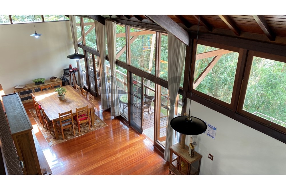 Imagem Casa de Condomínio com 5 Quartos à Venda, 317 m² em Itaipava - Petrópolis