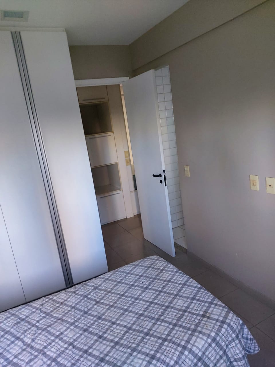 Imagem Apartamento com 3 Quartos à Venda, 125 m²em Encruzilhada - Recife