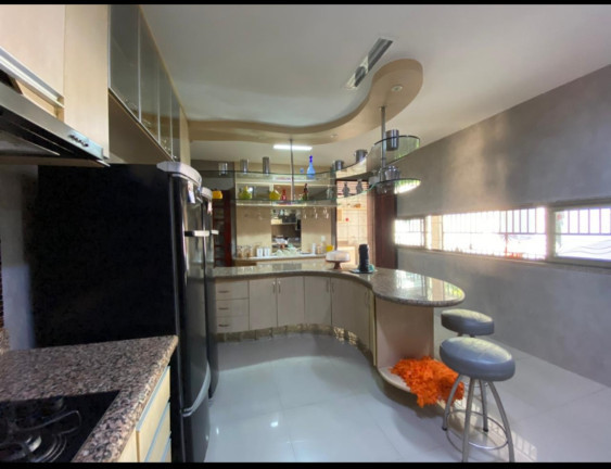 Imagem Casa com 5 Quartos à Venda,  em Engenheiro Luciano Cavalcante - Fortaleza