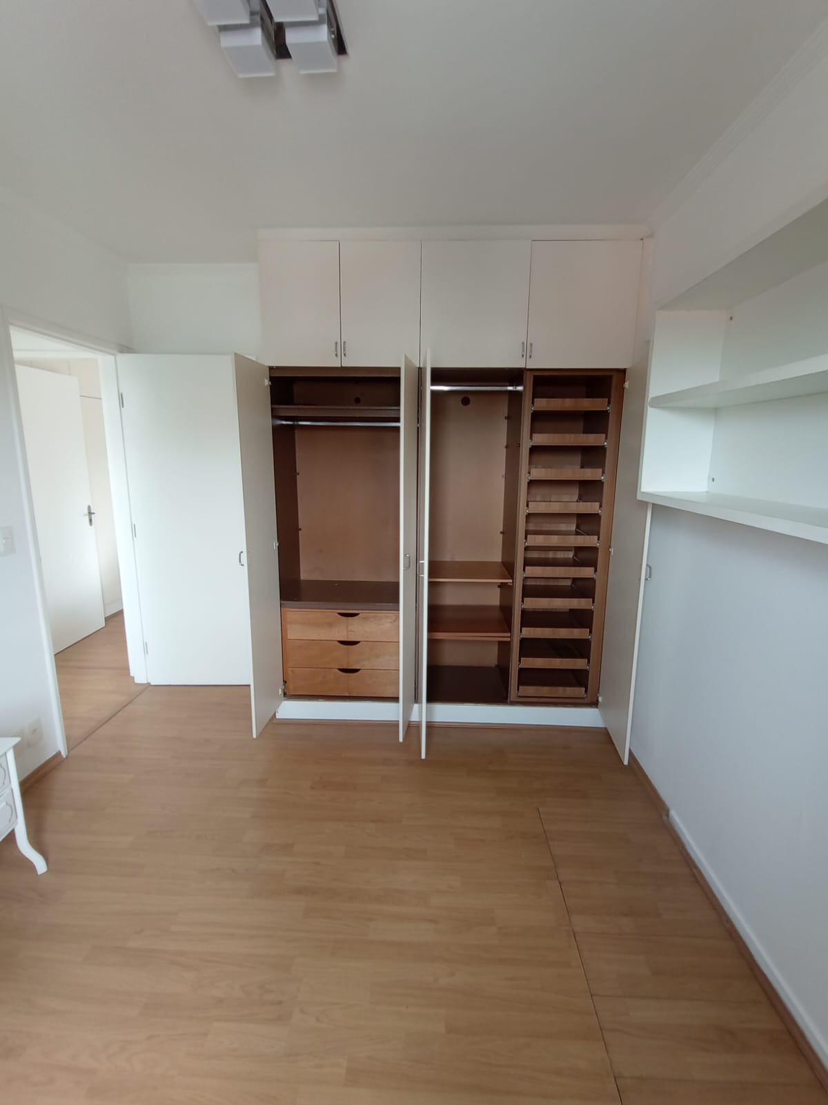 Imagem Apartamento com 2 Quartos à Venda, 75 m²em Jardim São Dimas - São José dos Campos