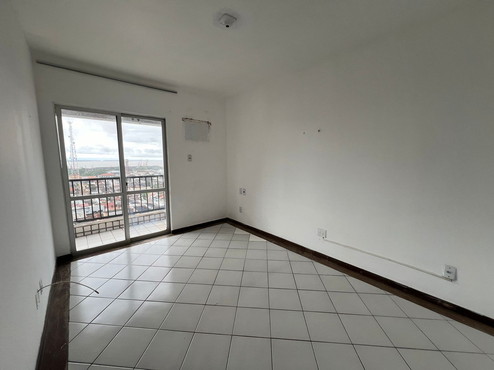 Imagem Apartamento com 3 Quartos à Venda, 146 m²em Reduto - Belém Imagem Apartamento com 3 Quartos à Venda, 146 m²em Reduto - Belém