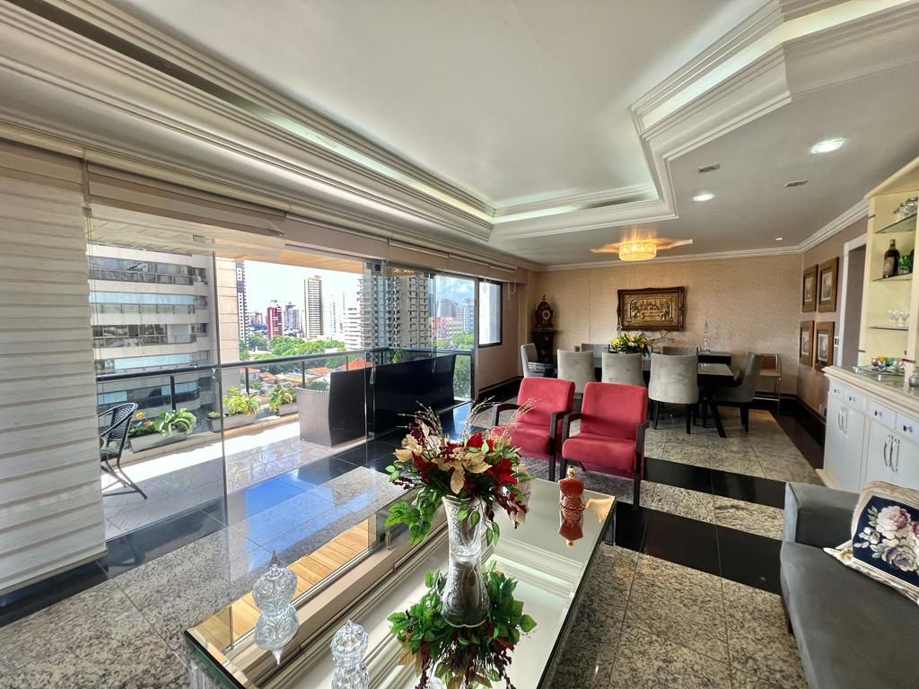 Imagem Apartamento com 4 Quartos à Venda, 290 m²em Nazaré - Belém