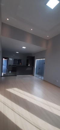 Imagem Casa com 3 Quartos à Venda, 167 m² em Vila Santos Dumont - Ourinhos Imagem Casa com 3 Quartos à Venda, 167 m² em Vila Santos Dumont - Ourinhos