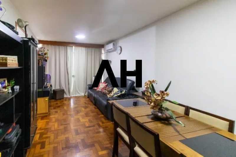 Imagem Apartamento com 3 Quartos à Venda, 110 m²em Santa Rosa - Niterói Imagem Apartamento com 3 Quartos à Venda, 110 m²em Santa Rosa - Niterói