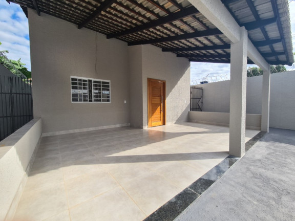 Imagem Casa com 3 Quartos à Venda,  em Residencial Santa Fé I - Goiânia