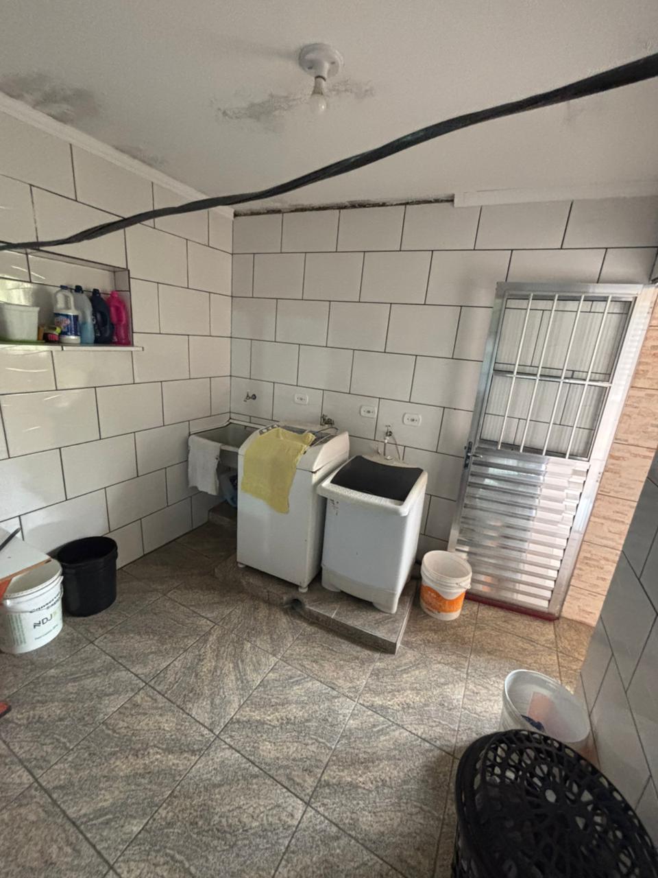 Imagem Casa com 3 Quartos à Venda, 300 m² em Jardim das Rosas (Zona Leste) - São Paulo