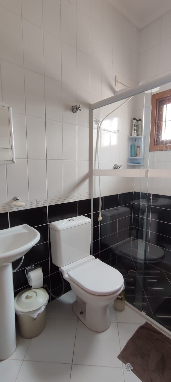 Imagem Sobrado com 4 Quartos à Venda, 203 m²em Centro - Mogi das Cruzes Imagem Sobrado com 4 Quartos à Venda, 203 m²em Centro - Mogi das Cruzes