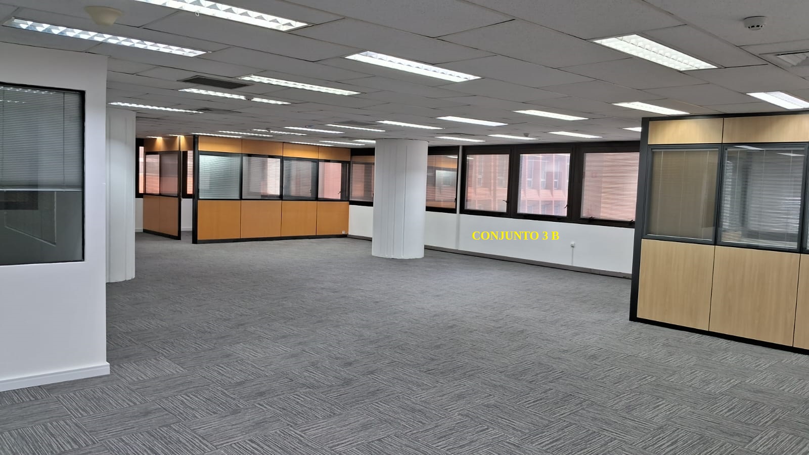 Imagem Sala Comercial à Venda ou Locação, 316 m² em Bela Vista - São Paulo
